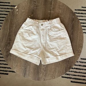 H&M off white paperbag shorts size small never worn